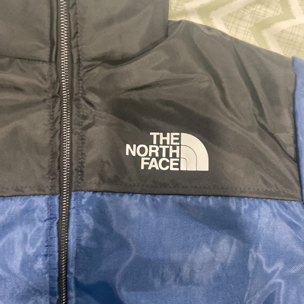 North Face Puffer - Picture 3 of 3